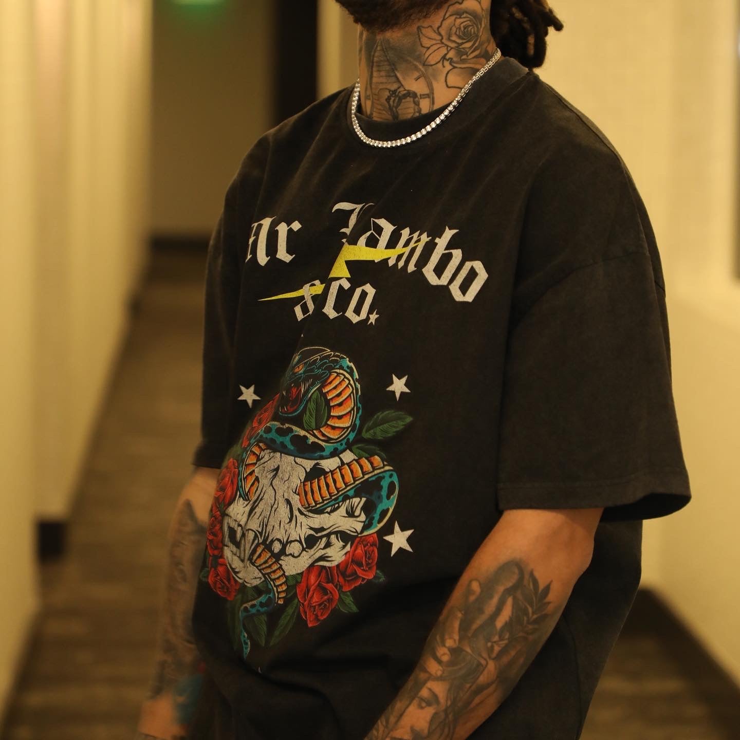 Mr Lambo classic logo skull and rose tshirt